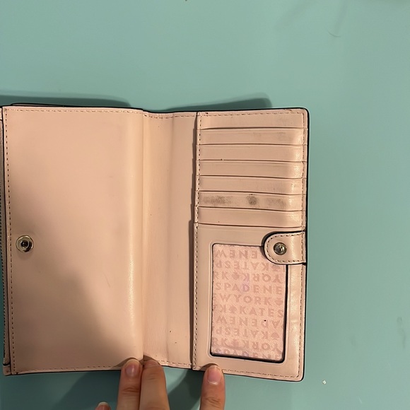 Kate Spade wallet - Picture 4 of 6